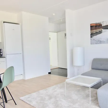 Beautiful 1-br W A Balcony By Harbour - 121 * Odense